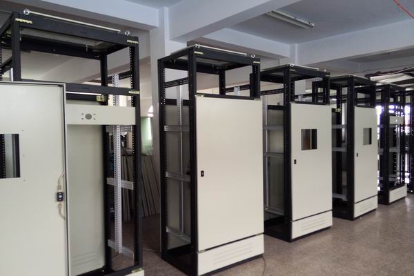 嵩明控制柜-3683厂家控制柜检修需要注意的